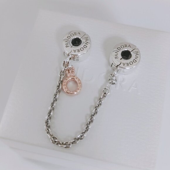 Pandora Dangling Crown O Safety Chain Charm S925 Sterling Silver with box - Picture 2 of 5